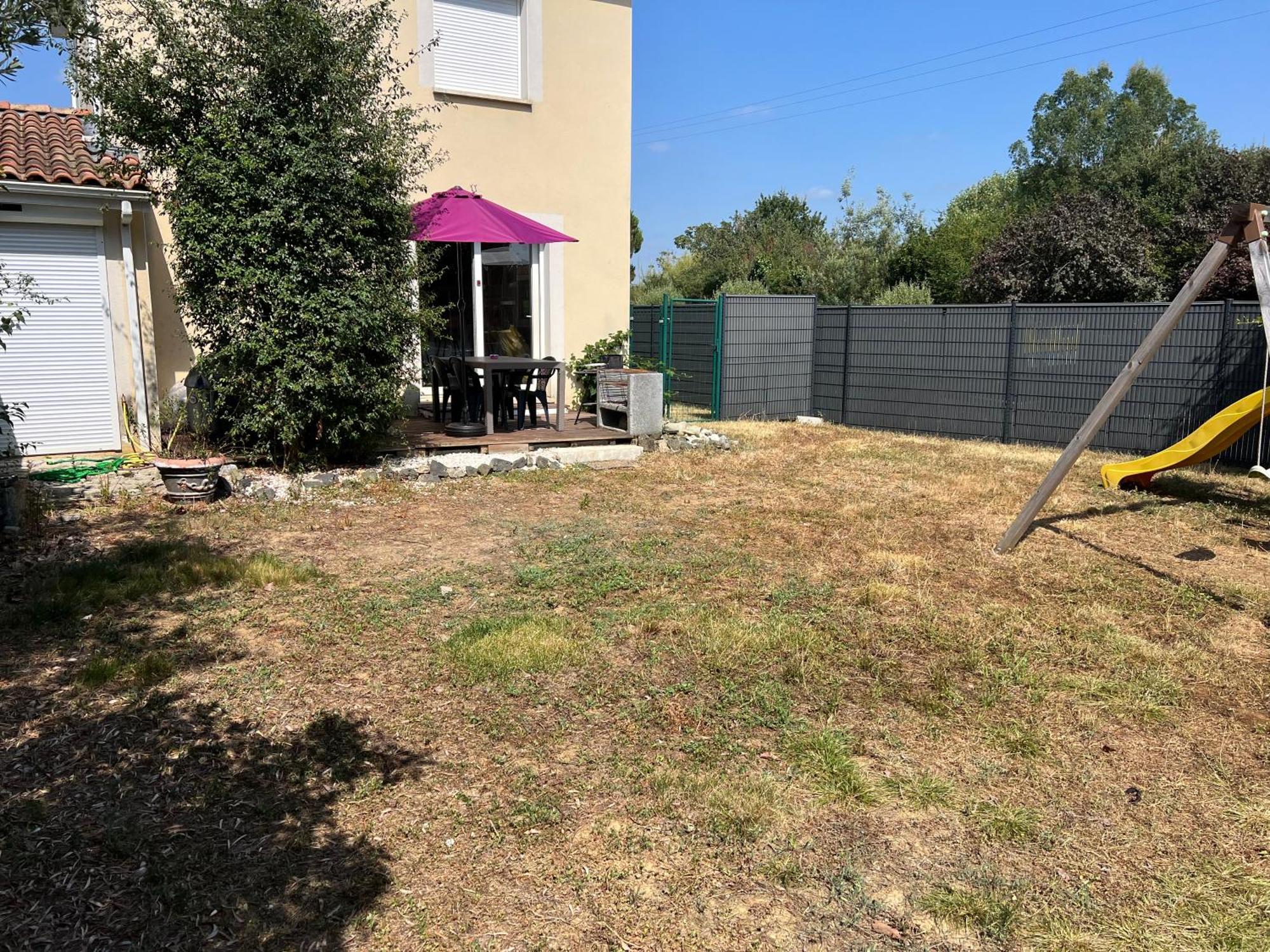 La Maison Ensoleillee Berat ภายนอก รูปภาพ