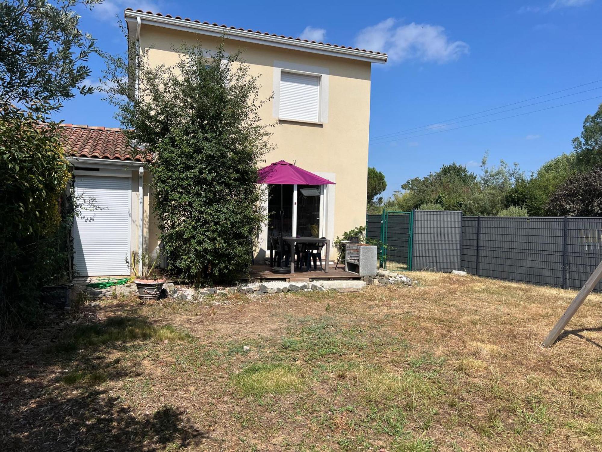 La Maison Ensoleillee Berat ภายนอก รูปภาพ